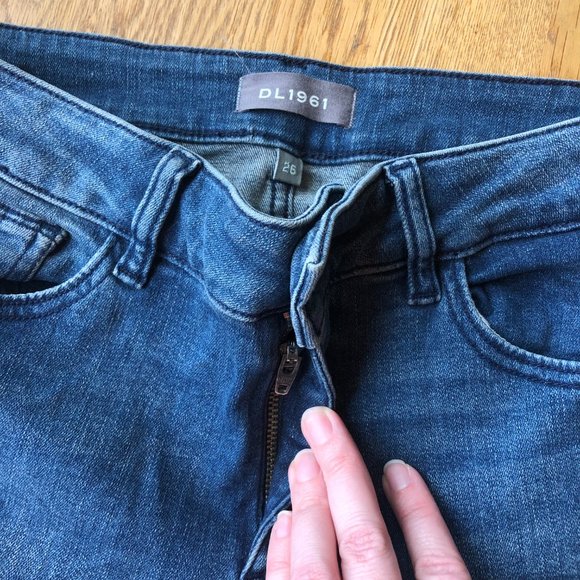DL1961 Florence Ankle Tuxedo Stripe Jeans Size 26 - Picture 6 of 14